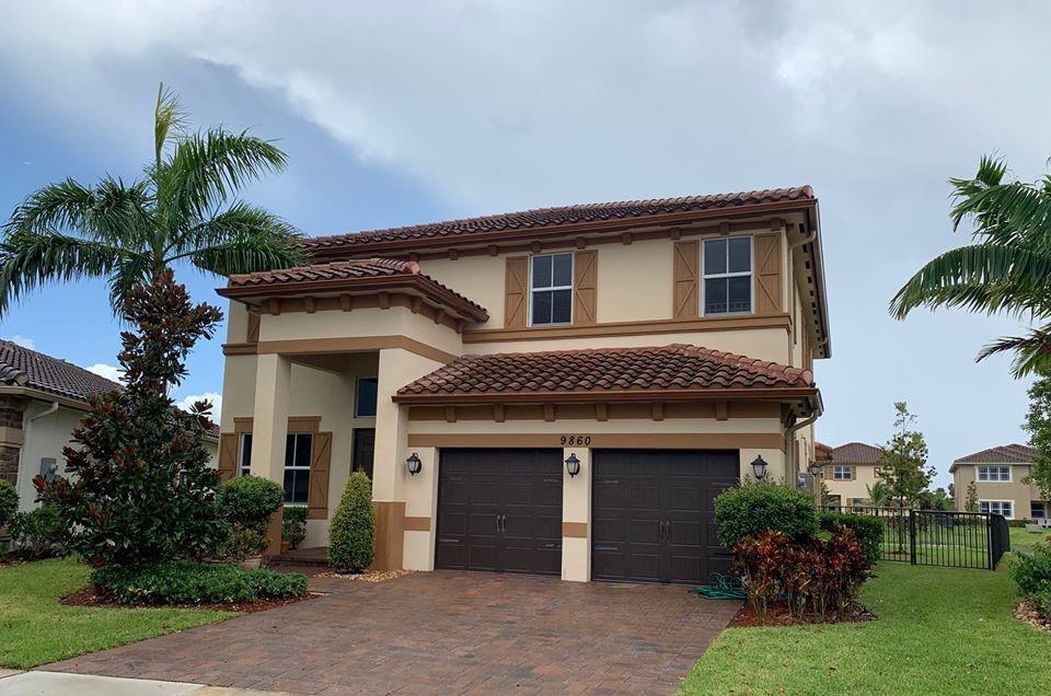 Foto de propiedad en 9860 Blue Isle Bay, Parkland, FL 33076 Parkland con MLS# 