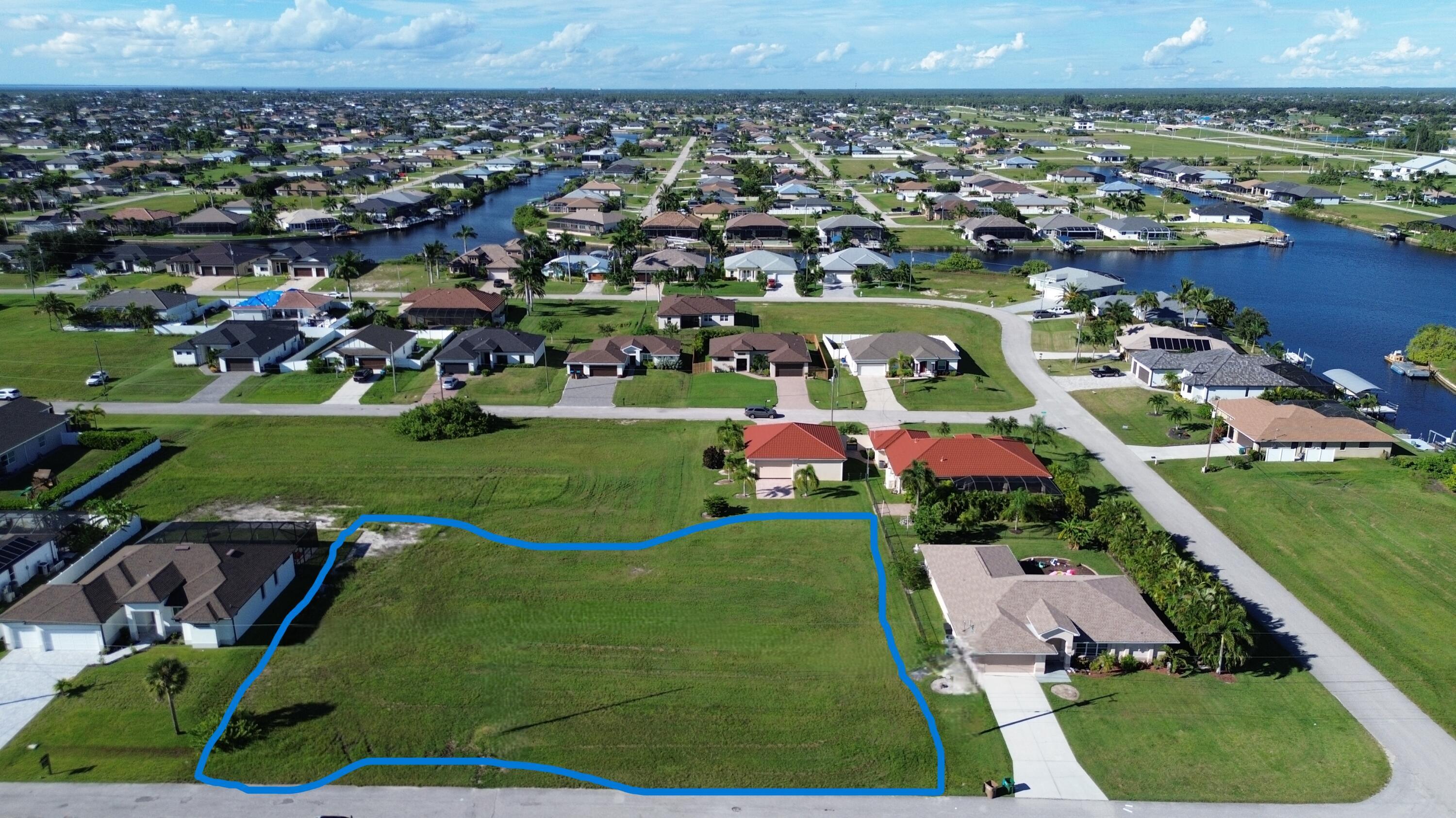 En Venta 3325 NW 8th Terrace, Cape Coral, FL 33993, Cape Coral, FL 33993
