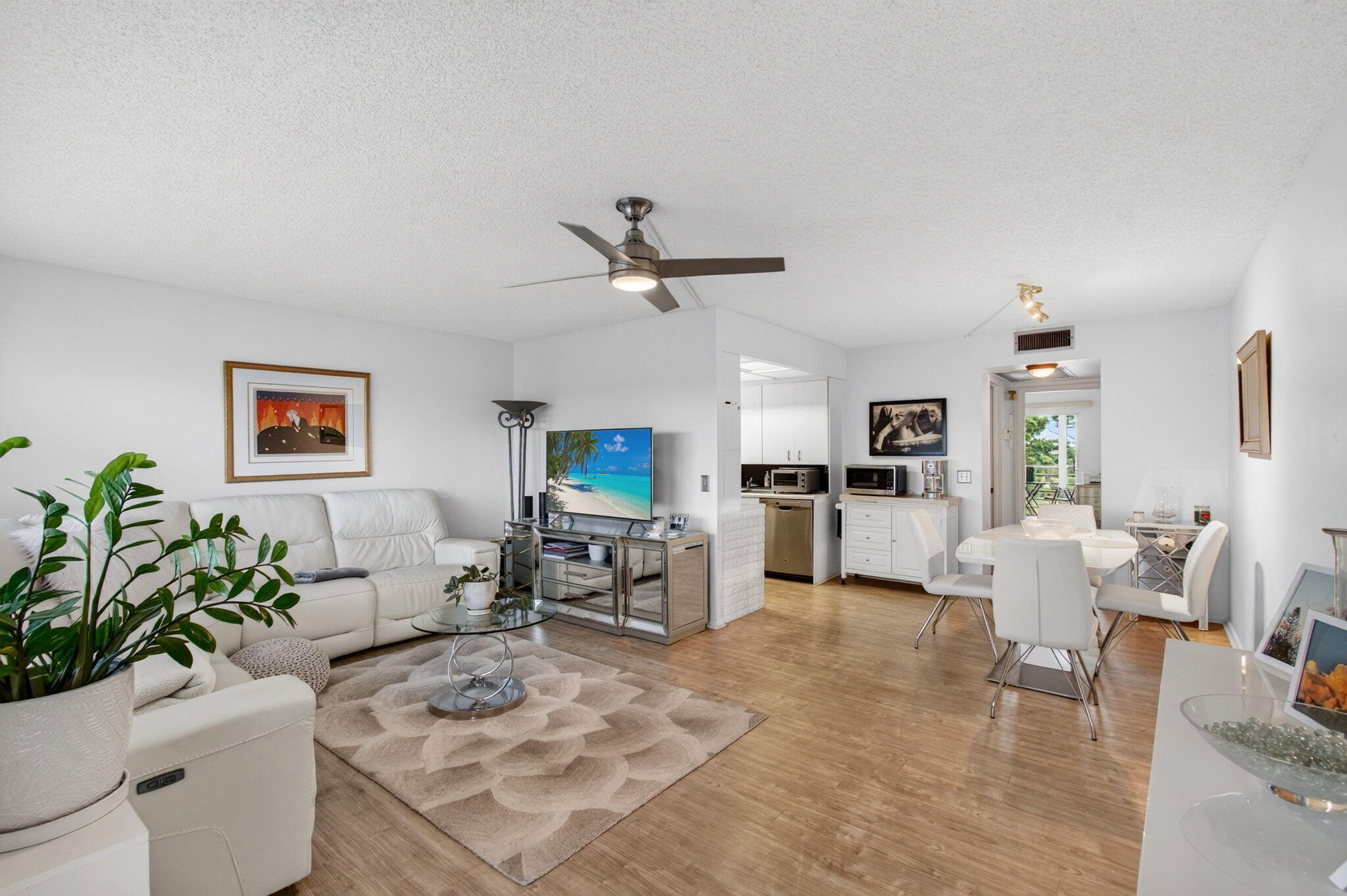 Foto de propiedad en 4048 Rexford C 4048, Boca Raton, FL 33434 Boca Raton con MLS# 