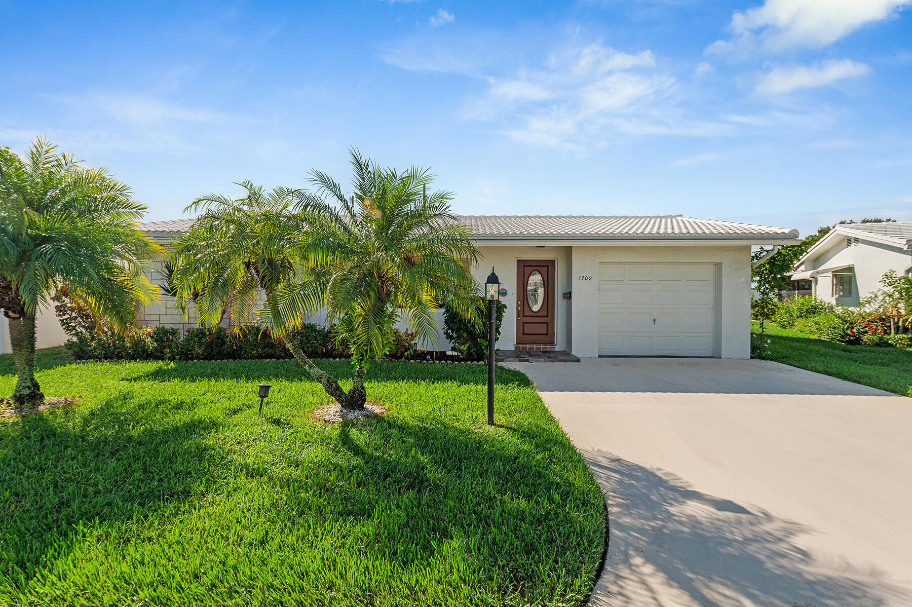Foto de propiedad en 1702 SW 14th Avenue, Boynton Beach, FL 33426 Boynton Beach con MLS# 