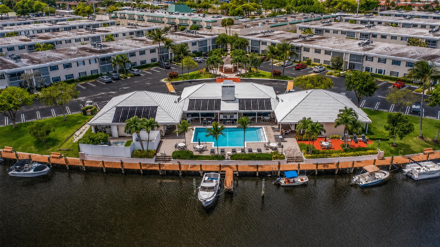 Foto de propiedad en 180 Cypress Club Drive 815, Pompano Beach, FL 33060 Pompano Beach con MLS# 