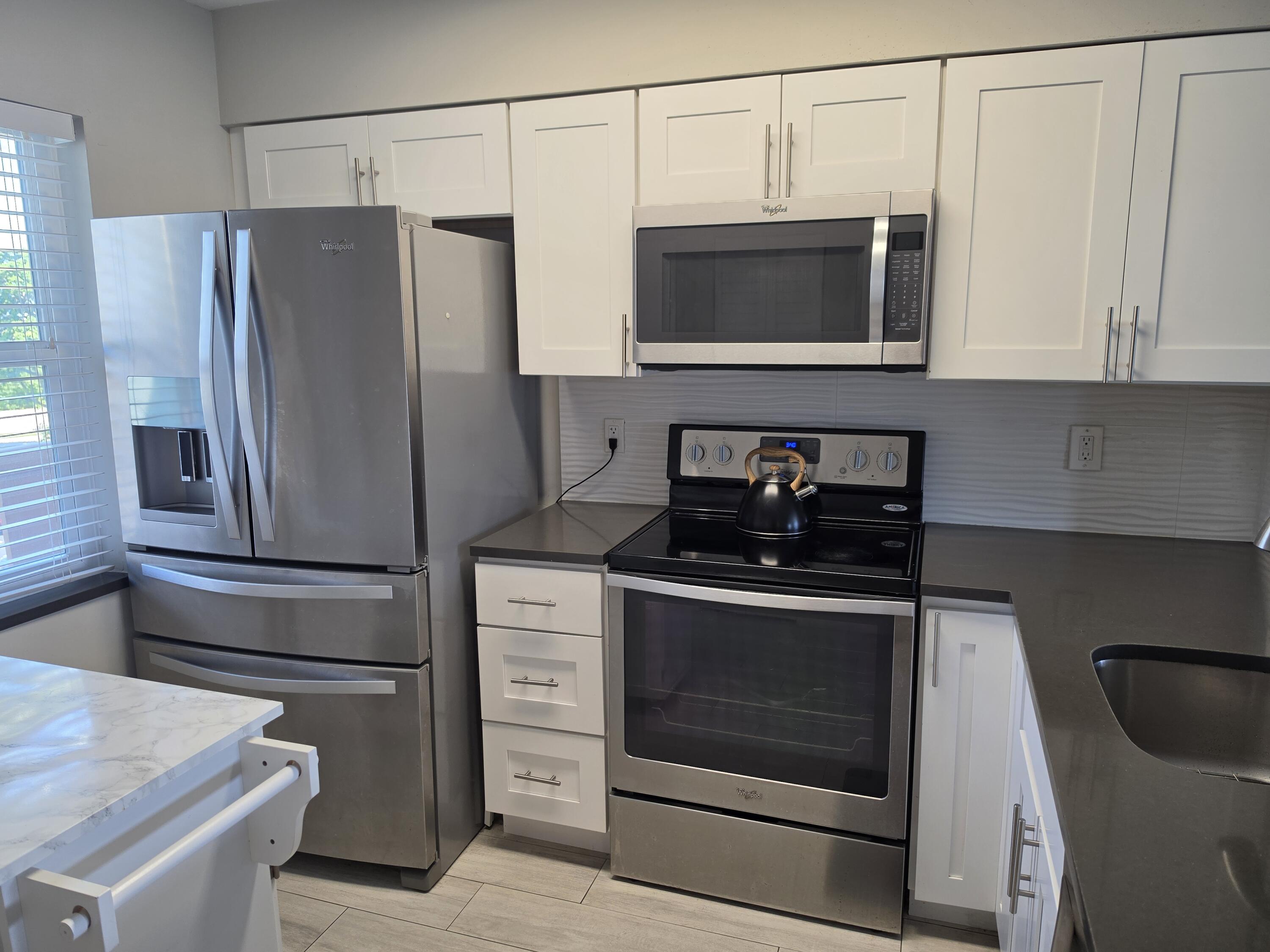 Foto de propiedad en 2106 S Cypress Bend Drive 510, Pompano Beach, FL 33069 Pompano Beach con MLS# 