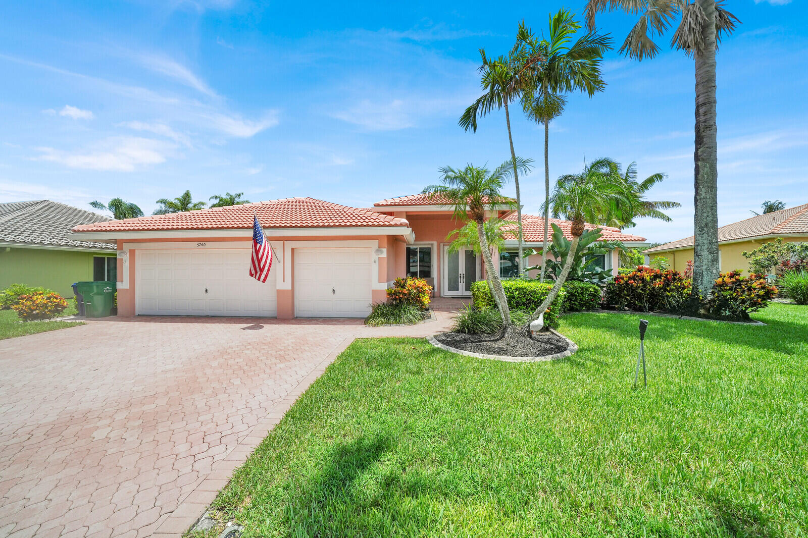 Foto de propiedad en 5740 NW 50th Street, Coral Springs, FL 33067 Coral Springs con MLS# 
