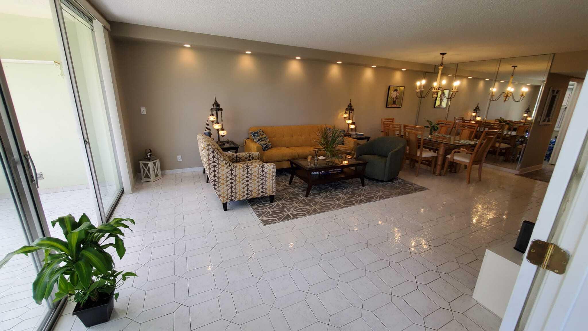 En Venta 3800 Oaks Clubhouse Drive 112, Pompano Beach, FL 33069, Pompano Beach, FL 33069