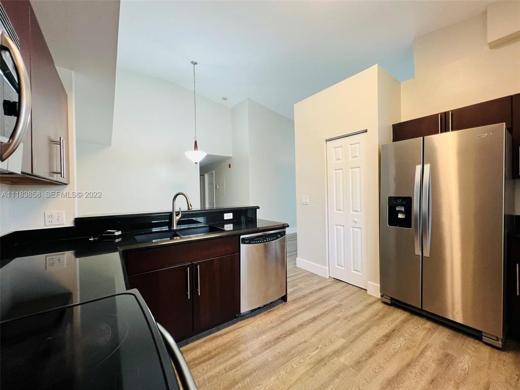 Foto de propiedad en 6944 SW 39th Street B203, Davie, FL 33314 Davie con MLS# 