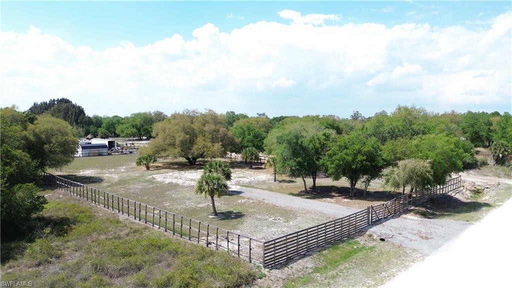 Foto de propiedad en 180 N Datil Street, Clewiston, FL 33440 Clewiston con MLS# 