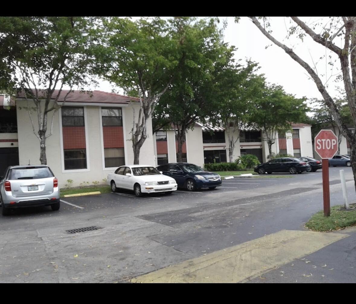 Foto de propiedad en 20015 NE 3rd Court 5, Miami, FL 33161 Miami con MLS# 