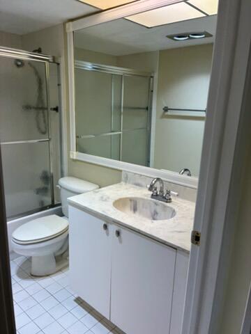 Foto de propiedad en 2708 Nassau Bend A1, Coconut Creek, FL 33066 Coconut Creek con MLS# 