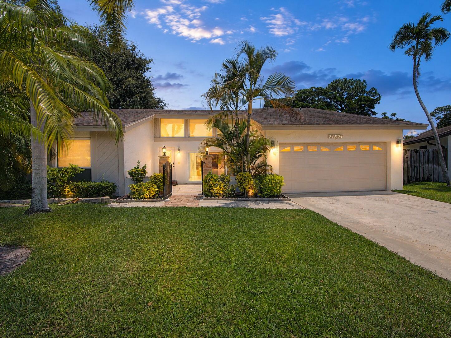 Foto de propiedad en 21521 Sassafras Road, Boca Raton, FL 33433 Boca Raton con MLS# 