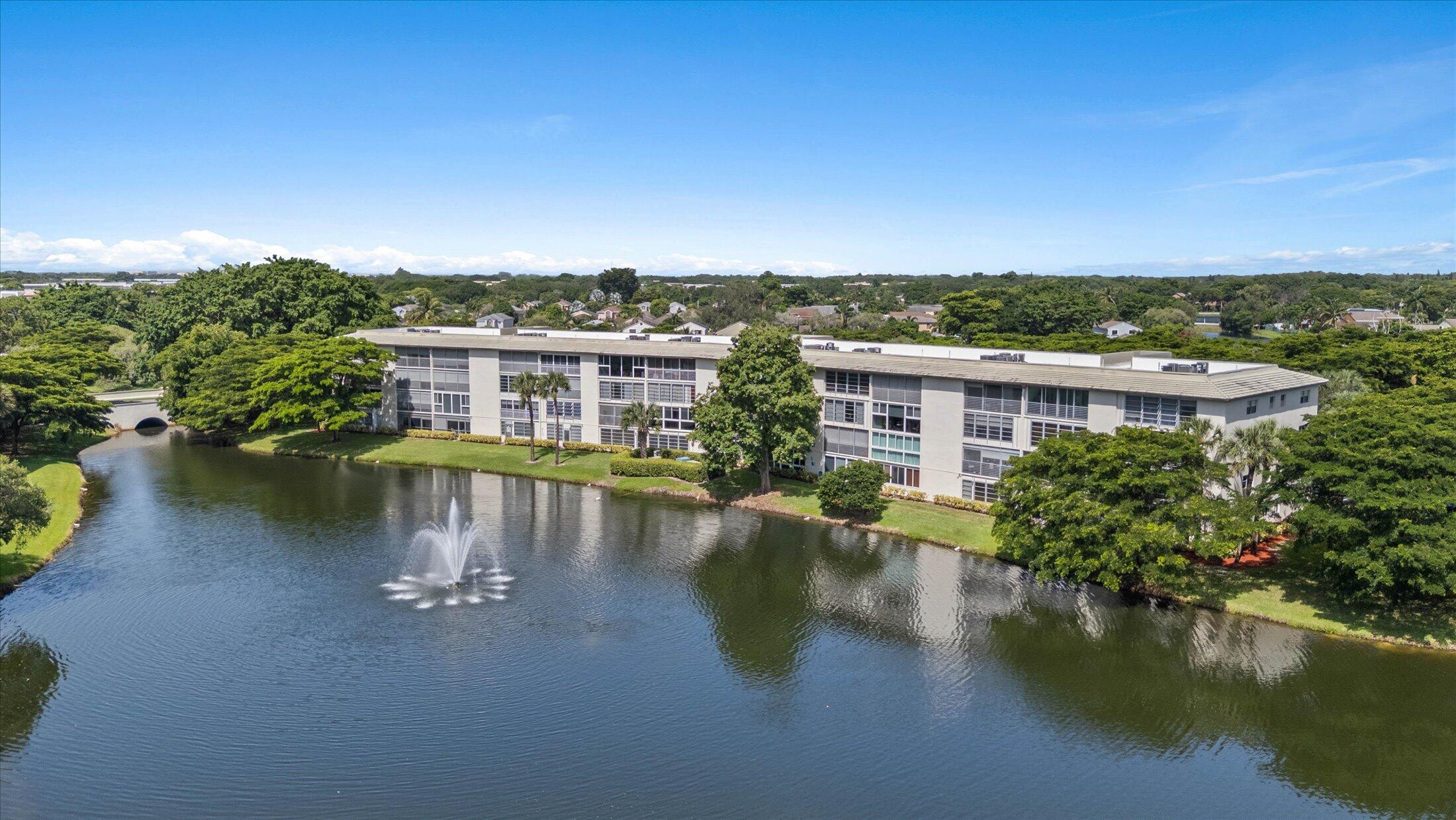Foto de propiedad en 1805 Eleuthera Point G3, Coconut Creek, FL 33066 Coconut Creek con MLS# 