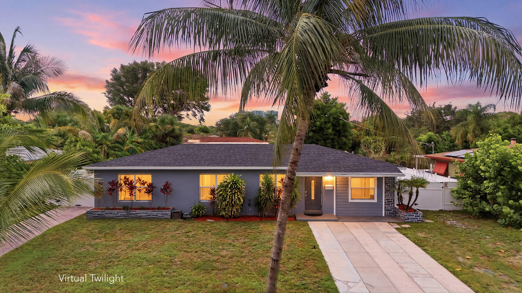 Foto de propiedad en 434 Australian Circle, Lake Park, FL 33403 Lake Park con MLS# 