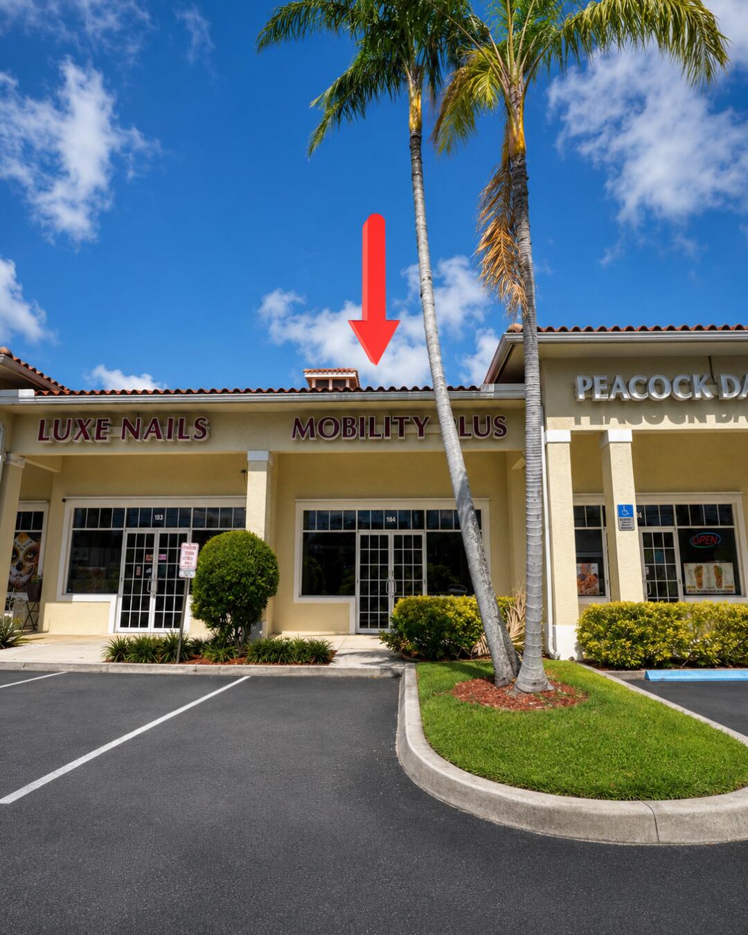 Foto de propiedad en 270 NW Peacock Boulevard NW 104, Port St. Lucie, FL 34986 Port St. Lucie con MLS# 