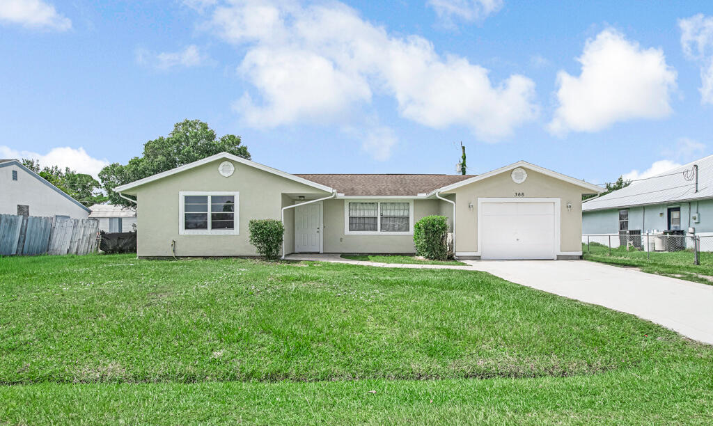 Foto de propiedad en 366 SE Lancaster Avenue, Port St. Lucie, FL 34984 Port St. Lucie con MLS# 