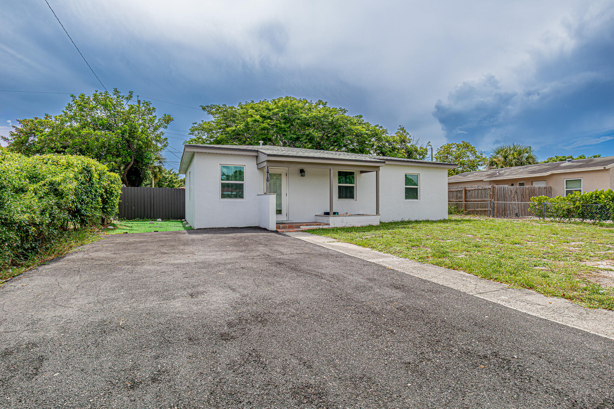 Foto de propiedad en 1416 S C Street, Lake Worth Beach, FL 33460 Lake Worth Beach con MLS# 