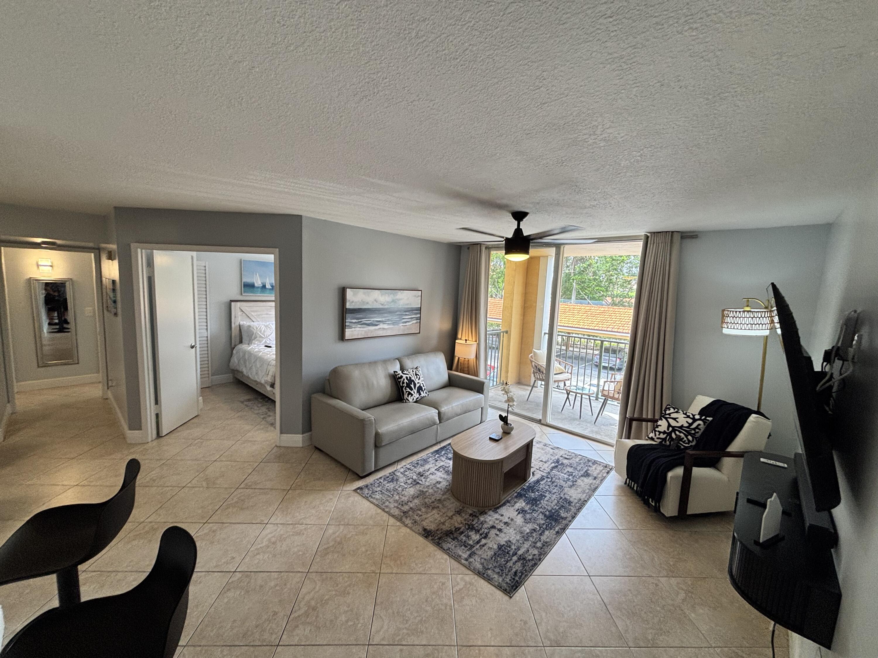 En Renta 123 Yacht Club Way 207, Hypoluxo, FL 33462, Hypoluxo, FL 33462