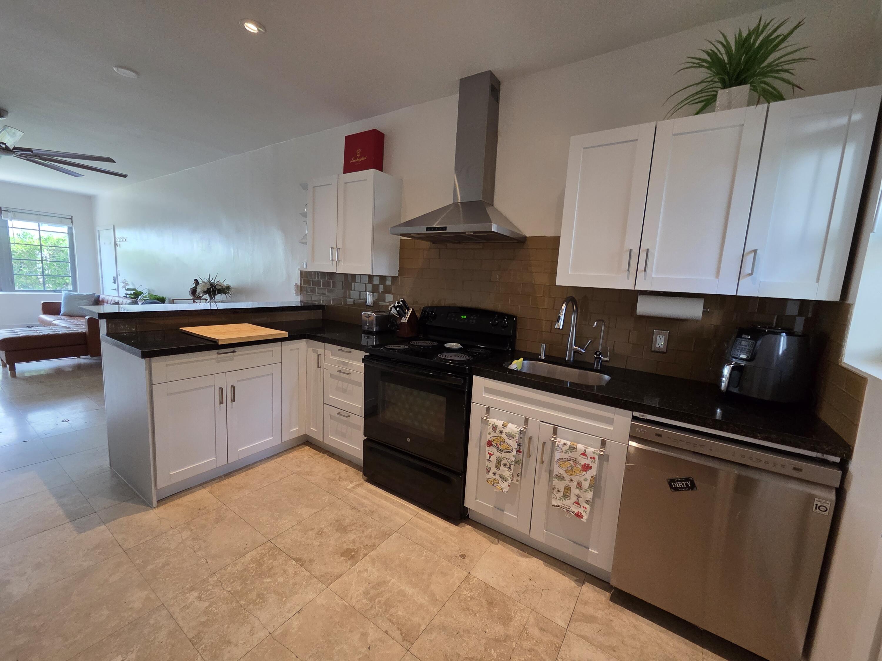 Foto de propiedad en 1045 Lenox Avenue 6, Miami Beach, FL 33139 Miami Beach con MLS# 