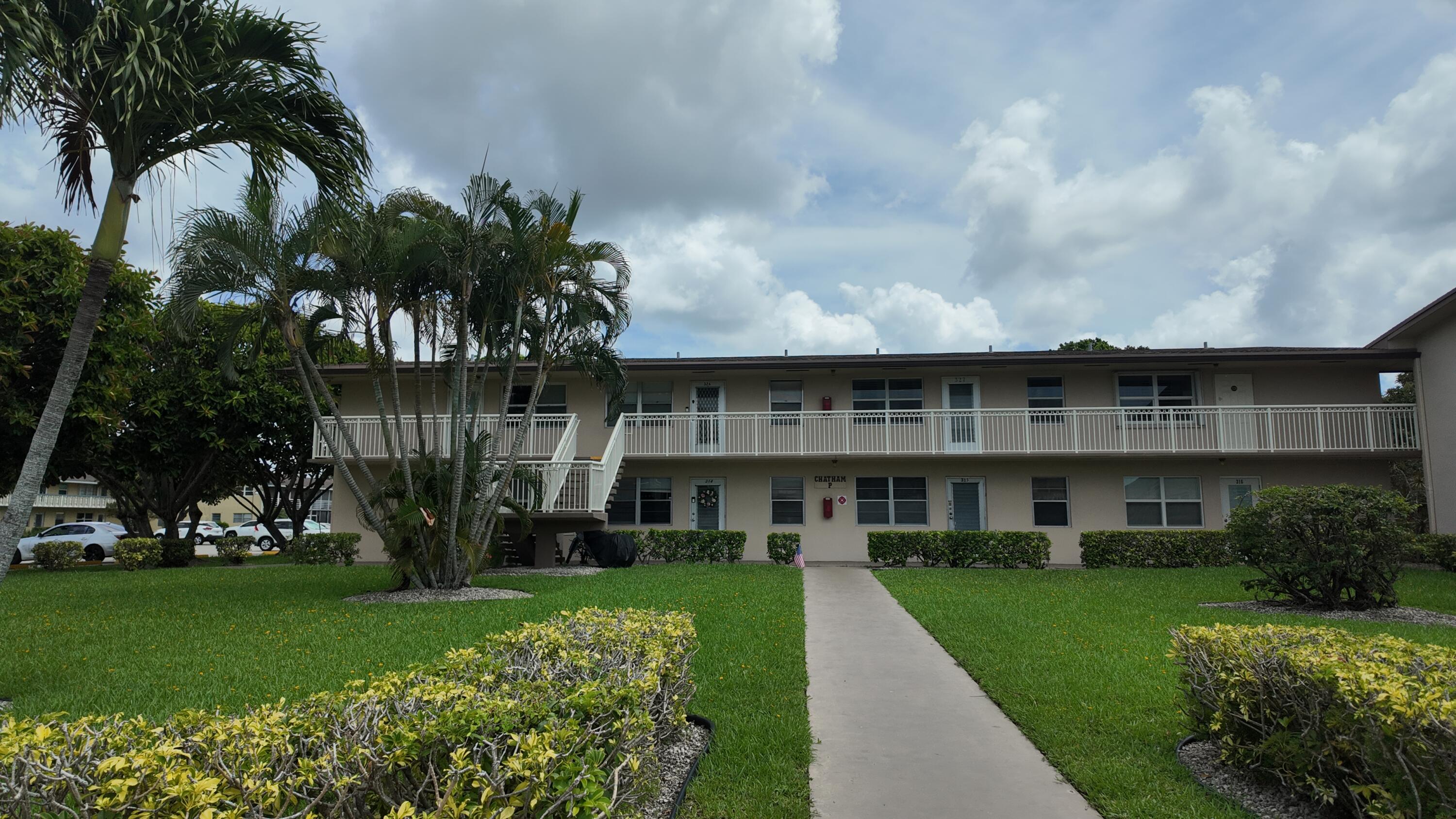 Foto de propiedad en 326 Chatham P 326, West Palm Beach, FL 33417 West Palm Beach con MLS# 