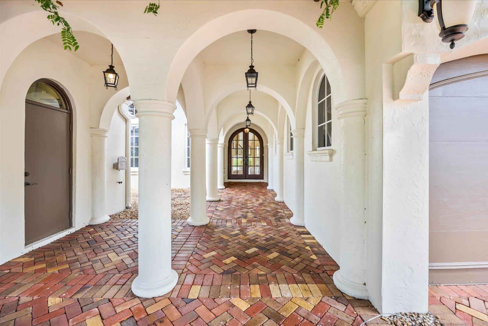 Foto de propiedad en 143 SE Bella Strano, Port St. Lucie, FL 34984 Port St. Lucie con MLS# 