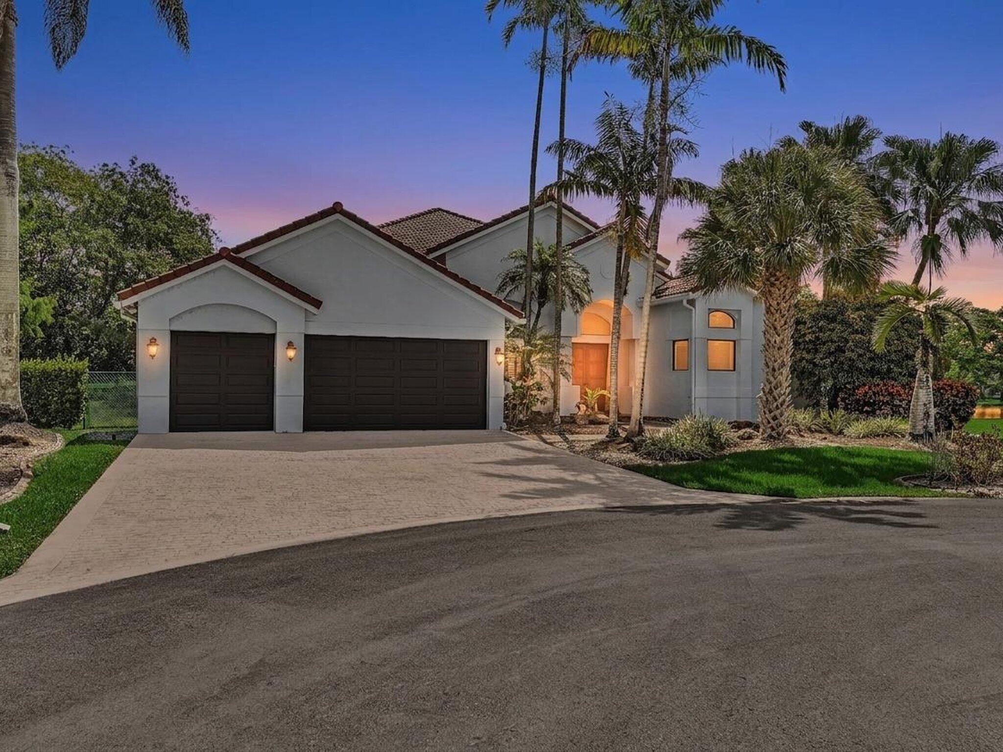 Foto de propiedad en 2602 SW 132nd Way, Davie, FL 33330 Davie con MLS# 