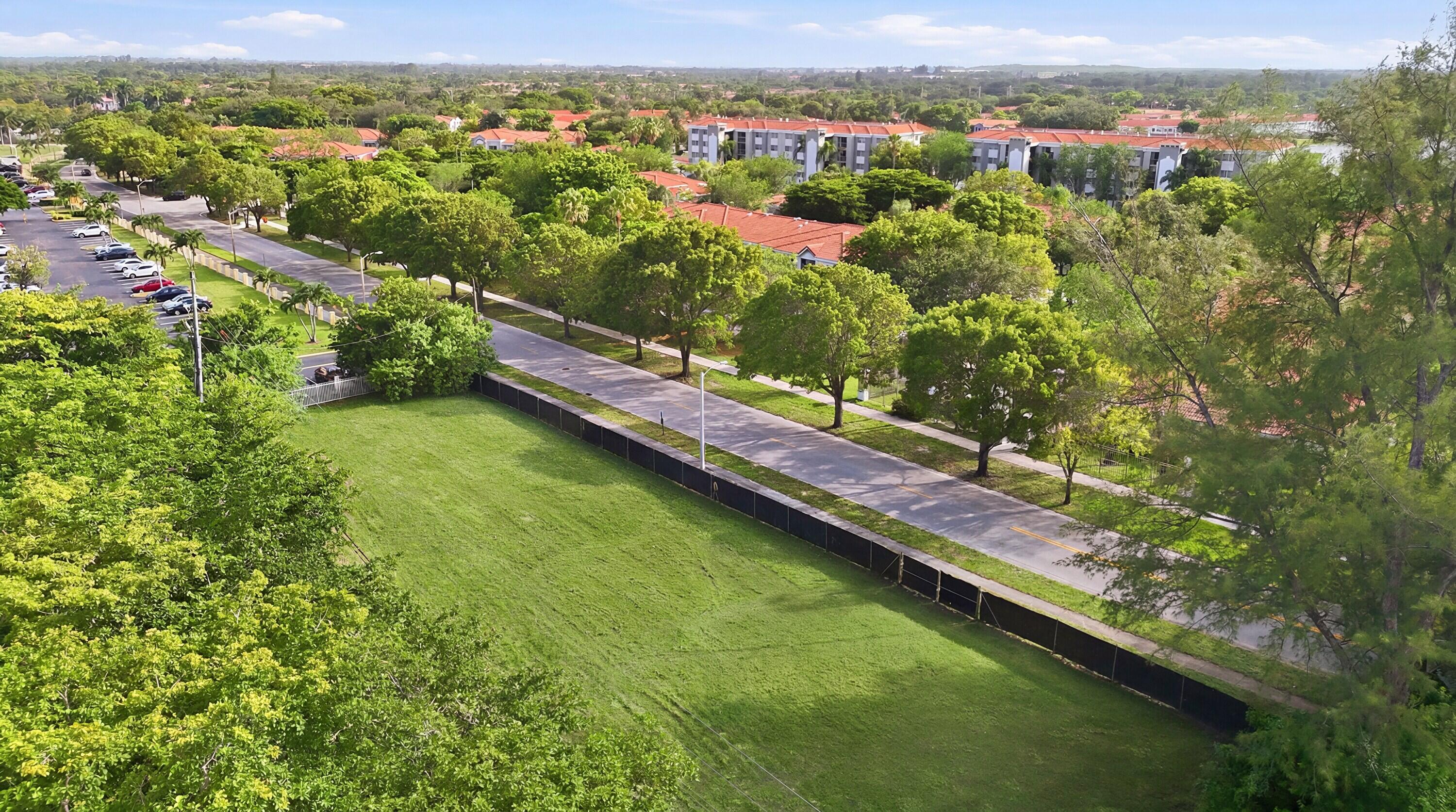 Foto de propiedad en 1800 N Sherman Circle, Miramar, FL 33025 Miramar con MLS# 