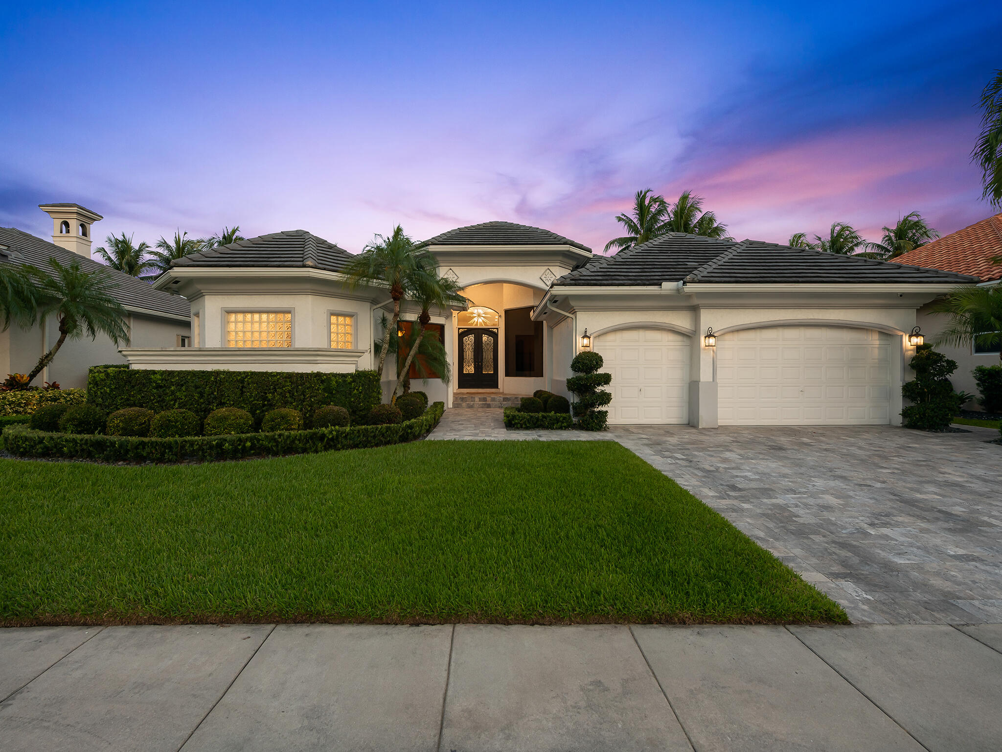 Foto de propiedad en 10920 Hawks Vista Street, Plantation, FL 33324 Plantation con MLS# 
