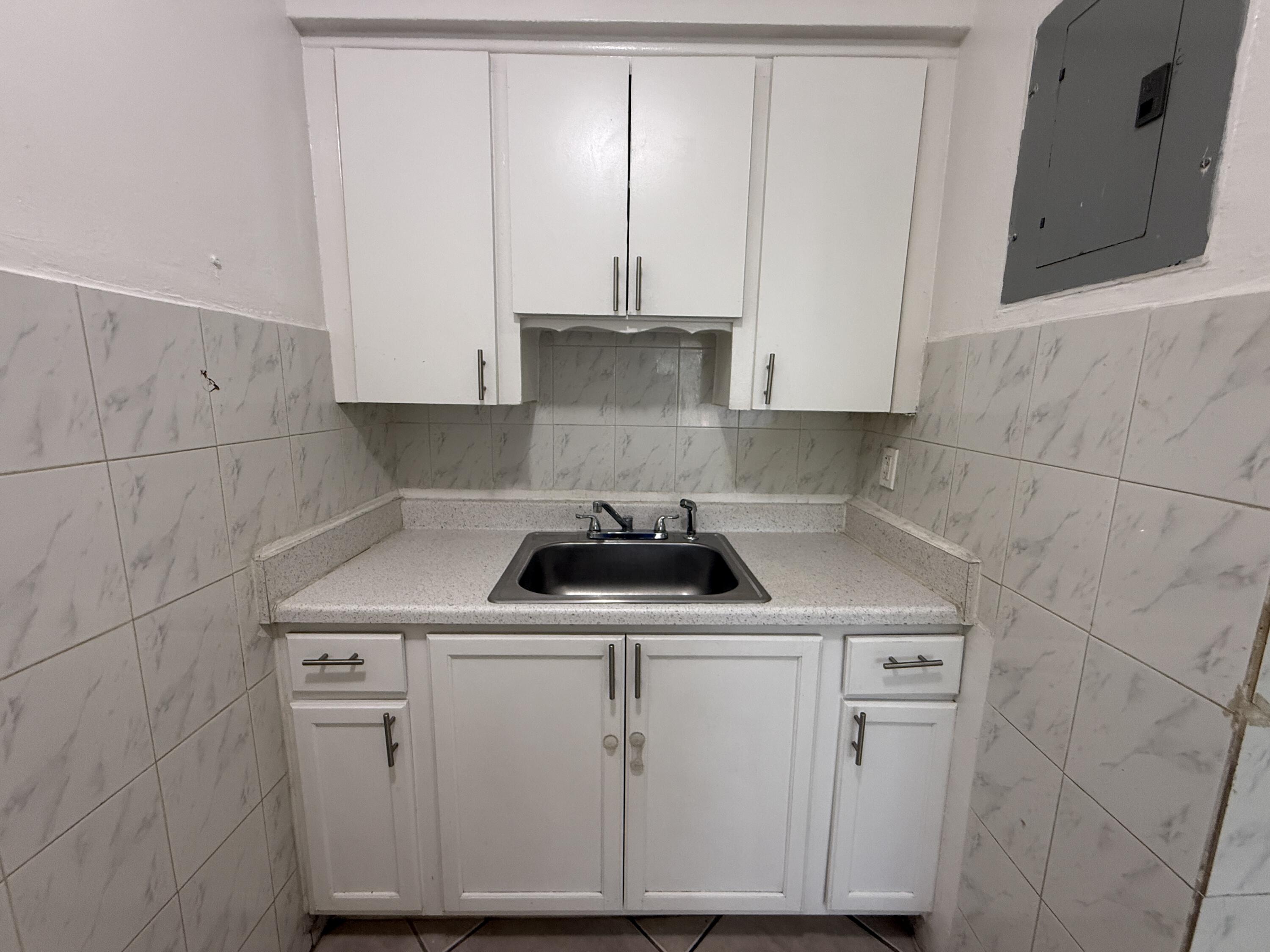 Foto de propiedad en 6014 Fillmore Street 4e, Hollywood, FL 33024 Hollywood con MLS# 
