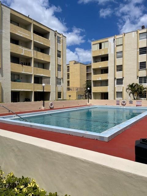 Foto de propiedad en 10000 NW 80th Court 2534, Hialeah Gardens, FL 33016 Hialeah Gardens con MLS# 