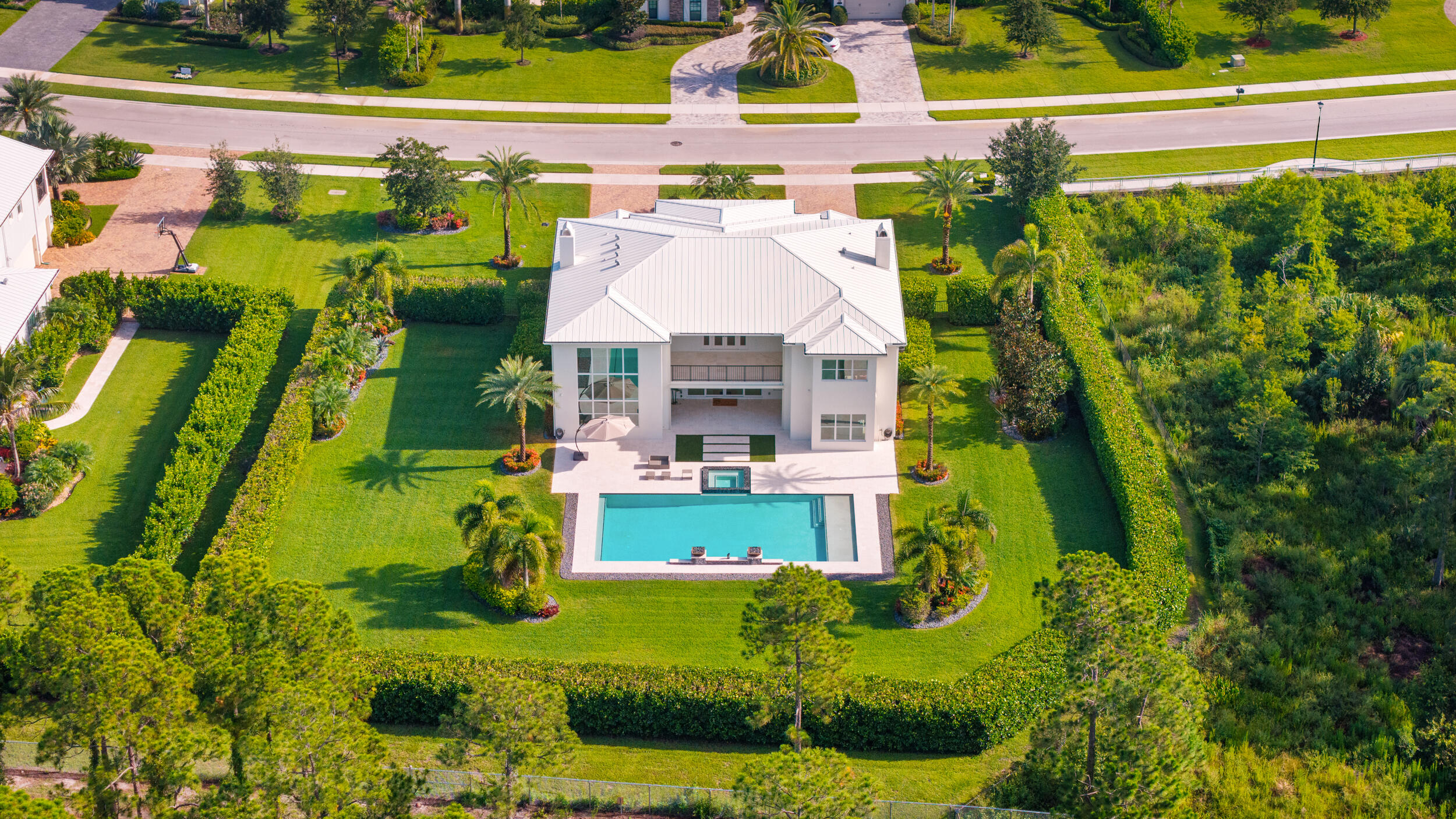 Foto de propiedad en 8120 SE Old Plantation Circle, Jupiter, FL 33458 Jupiter con MLS# 