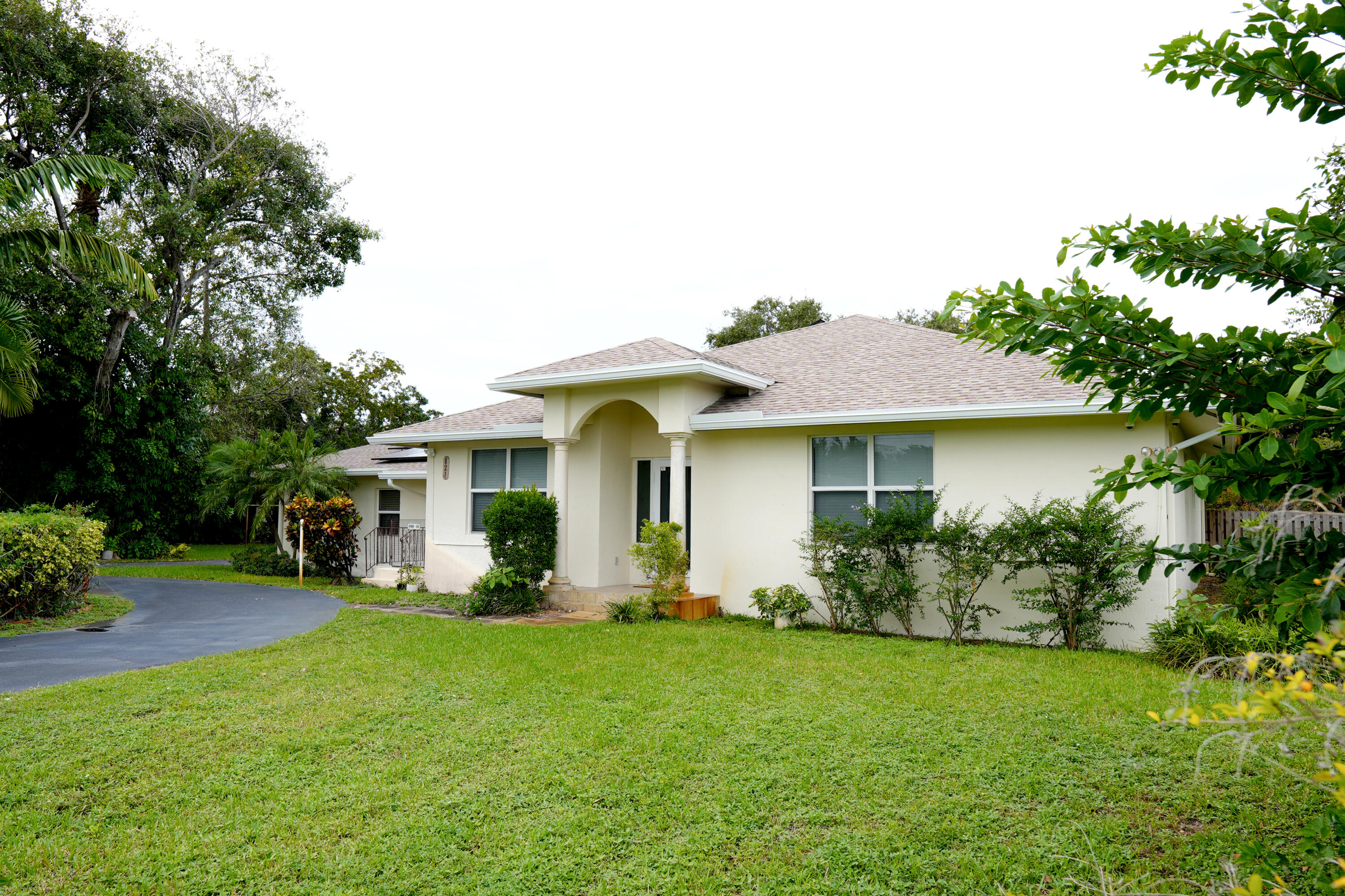 En Renta 821 SW 13TH Court, Pompano Beach, FL 33060, Pompano Beach, FL 33060