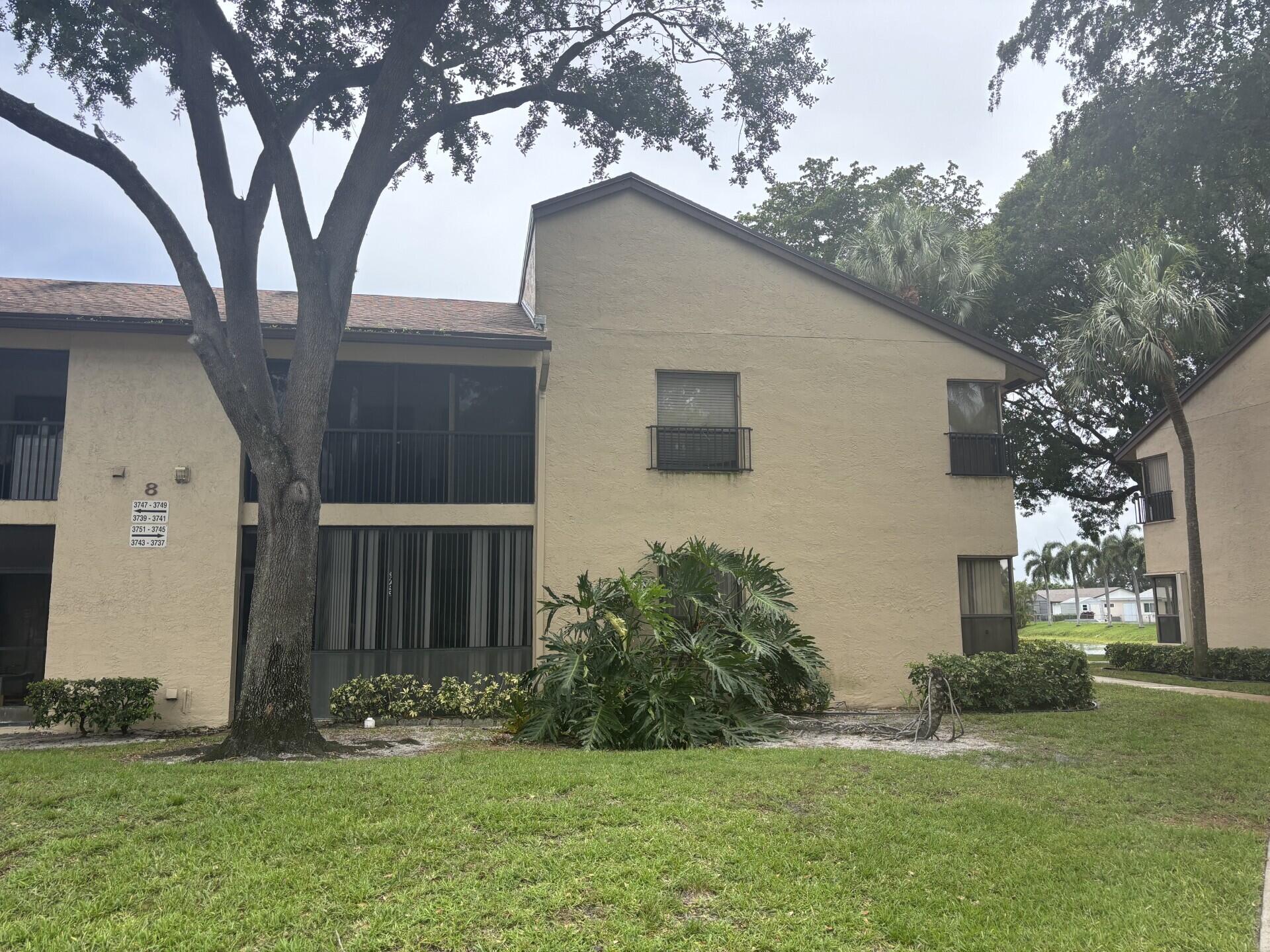 Foto de propiedad en 3751 COCOPLUM Circle 3564, Coconut Creek, FL 33063 Coconut Creek con MLS# 