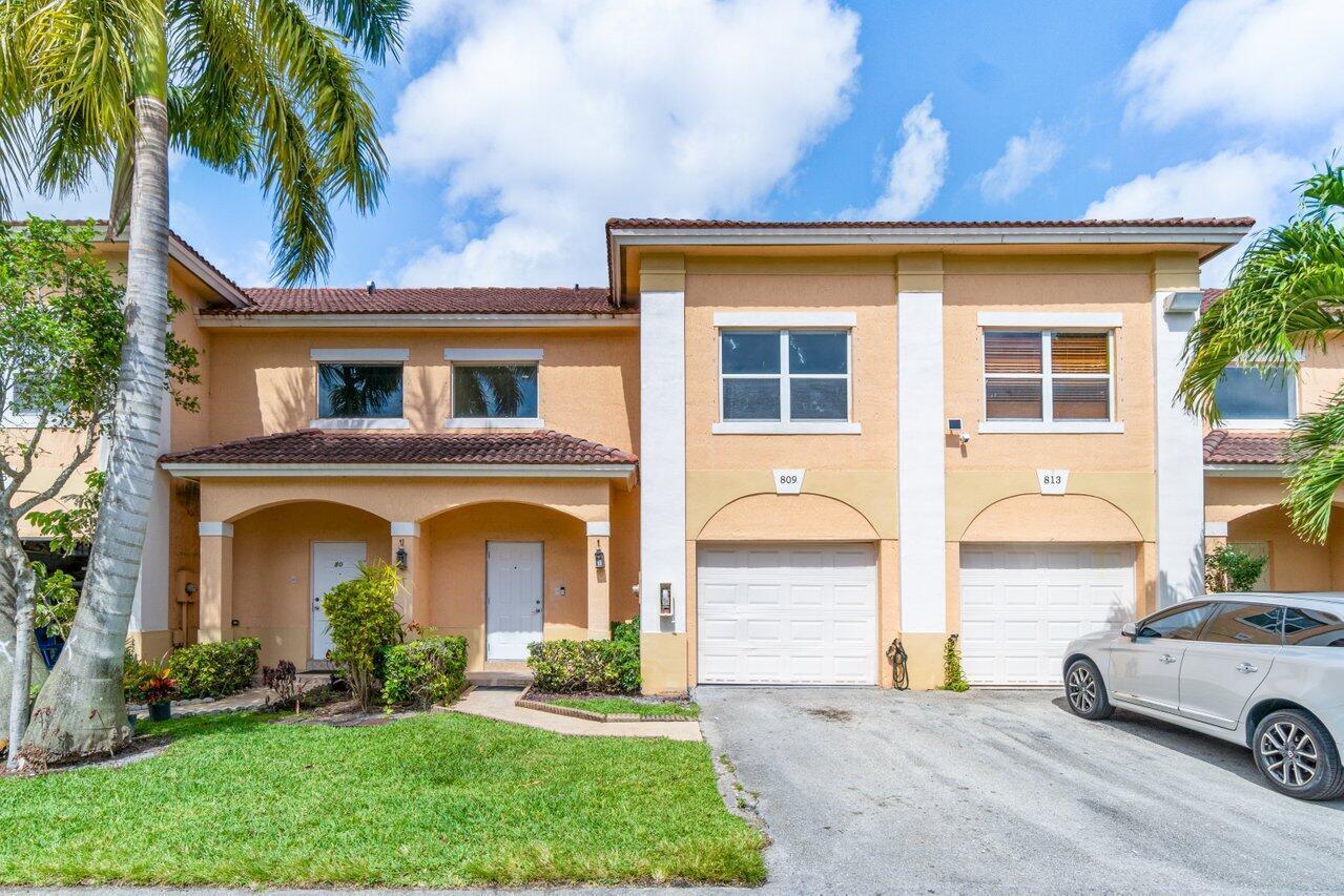 Foto de propiedad en 809 TALIA Circle E 809, Lake Worth Beach, FL 33461 Lake Worth Beach con MLS# 