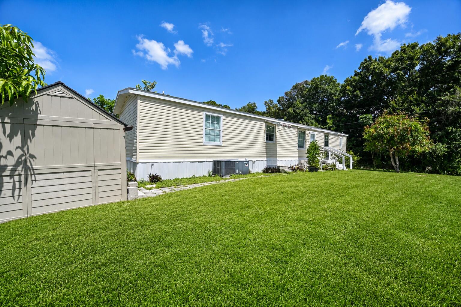 En Venta 8137 SW WILDWOOD Drive, Stuart, FL 34997, Stuart, FL 34997