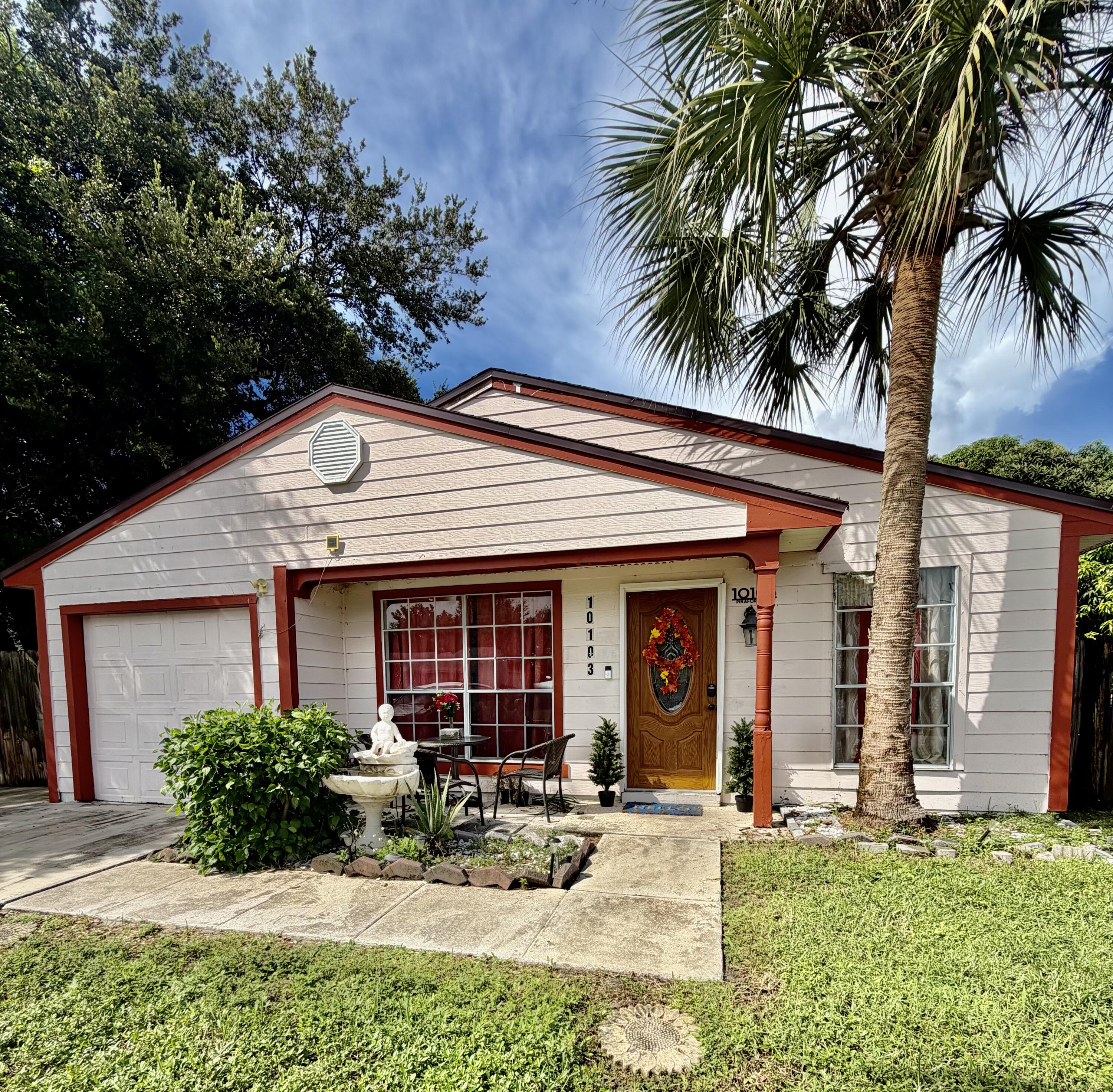 Foto de propiedad en 10103 PINAFORE Lane, Royal Palm Beach, FL 33411 Royal Palm Beach con MLS# 