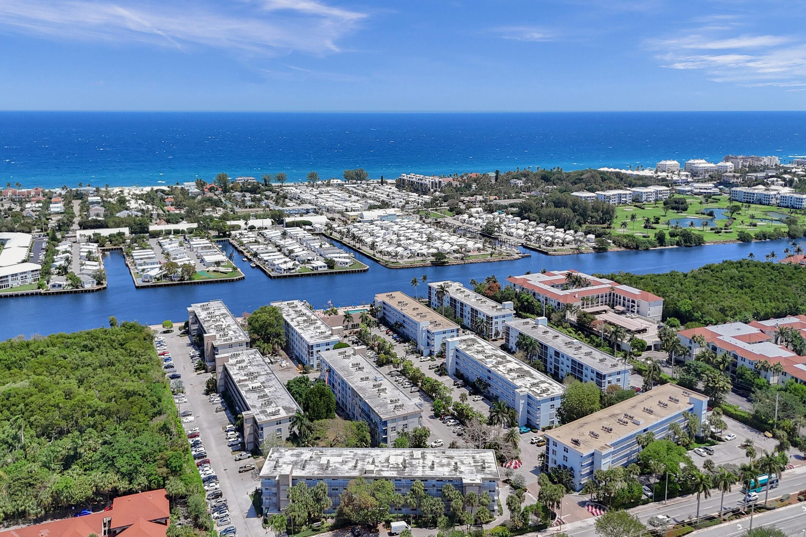 Community on Intracoastal, just south of Woolbright with easy access to beaches