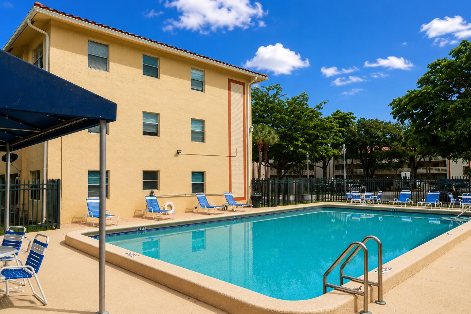 Foto de propiedad en 3246 NW 102nd Terrace 308-f, Coral Springs, FL 33065 Coral Springs con MLS# 