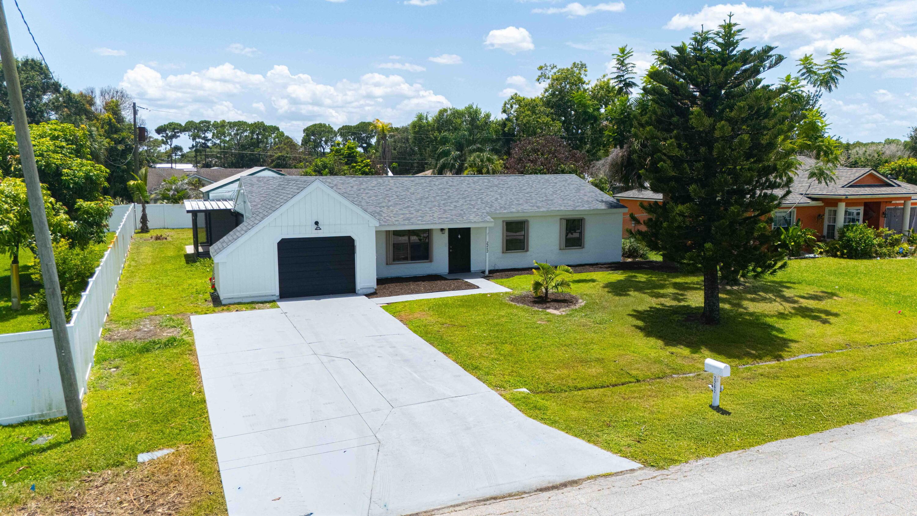 Vendido 2262 SE Tile Terrace, Port St. Lucie, FL 34952, Port St. Lucie, FL 34952