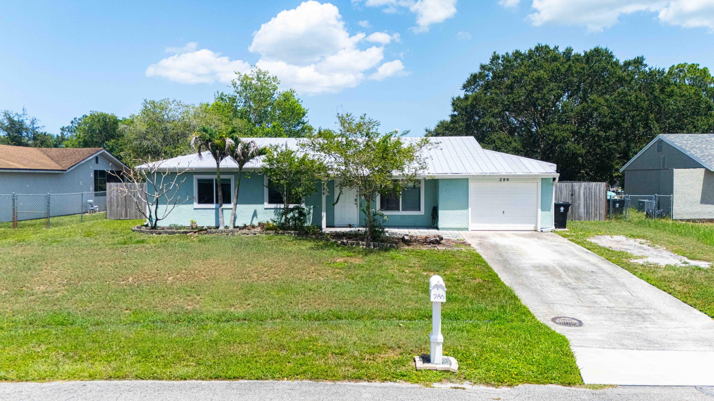 Vendido 286 SW KENTWOOD Road, Port St. Lucie, FL 34953, Port St. Lucie, FL 34953