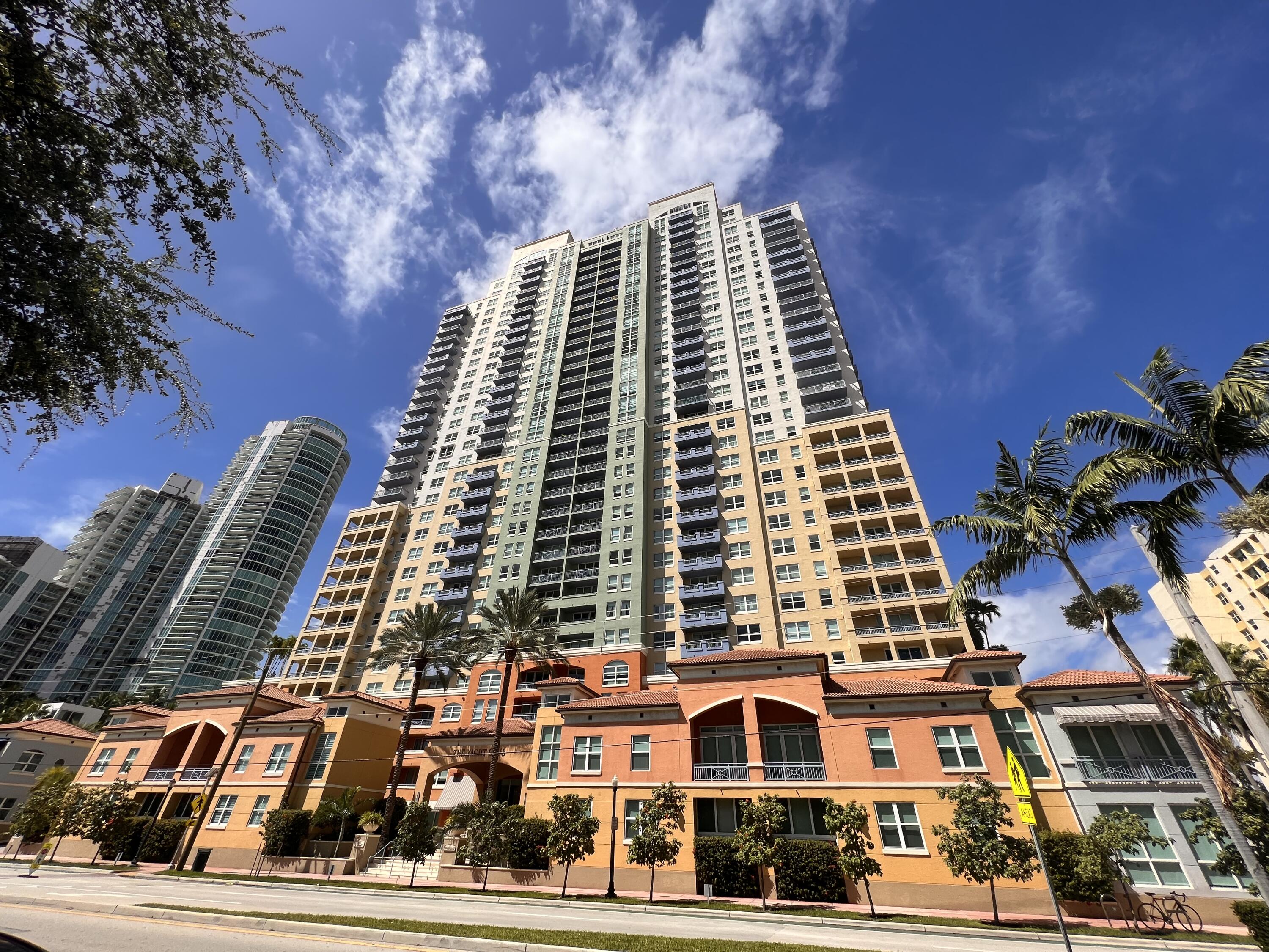 Foto de propiedad en 90 ALTON Road 2110, Miami Beach, FL 33139 Miami Beach con MLS#
