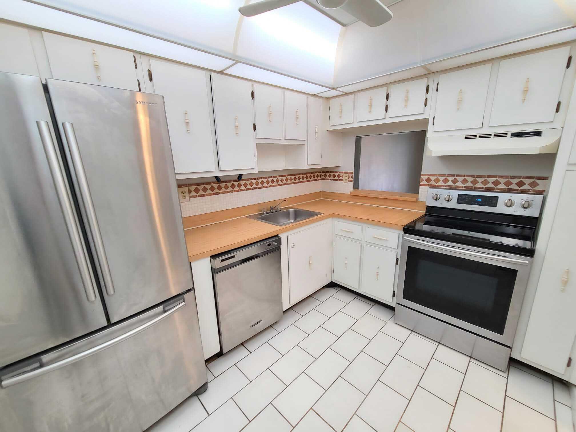Foto de propiedad en 4354 NW 9TH Avenue 14-3C, Deerfield Beach, FL 33064 Deerfield Beach con MLS# 