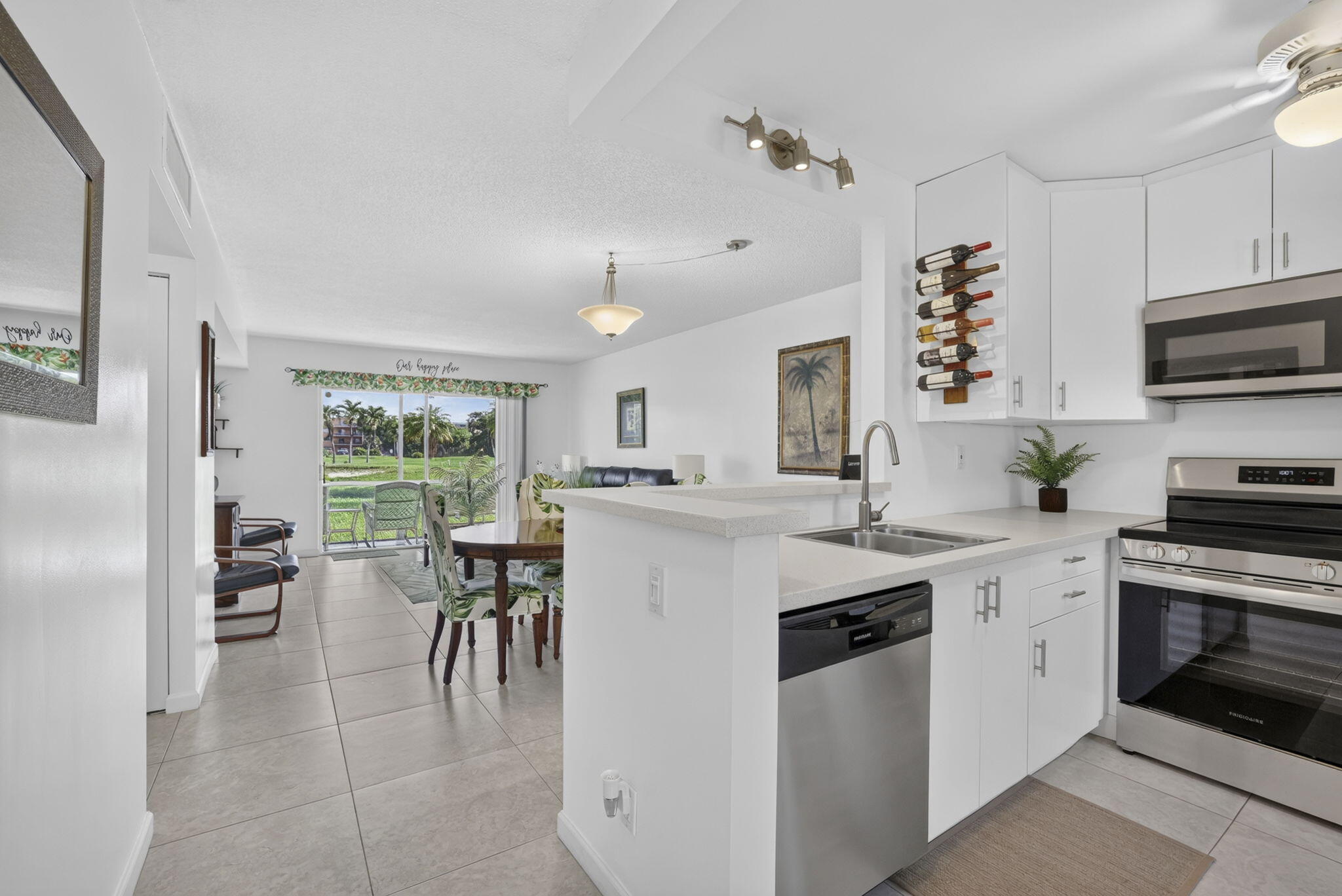 Foto de propiedad en 4299 NW 16th Street 101, Lauderhill, FL 33313 Lauderhill con MLS# 