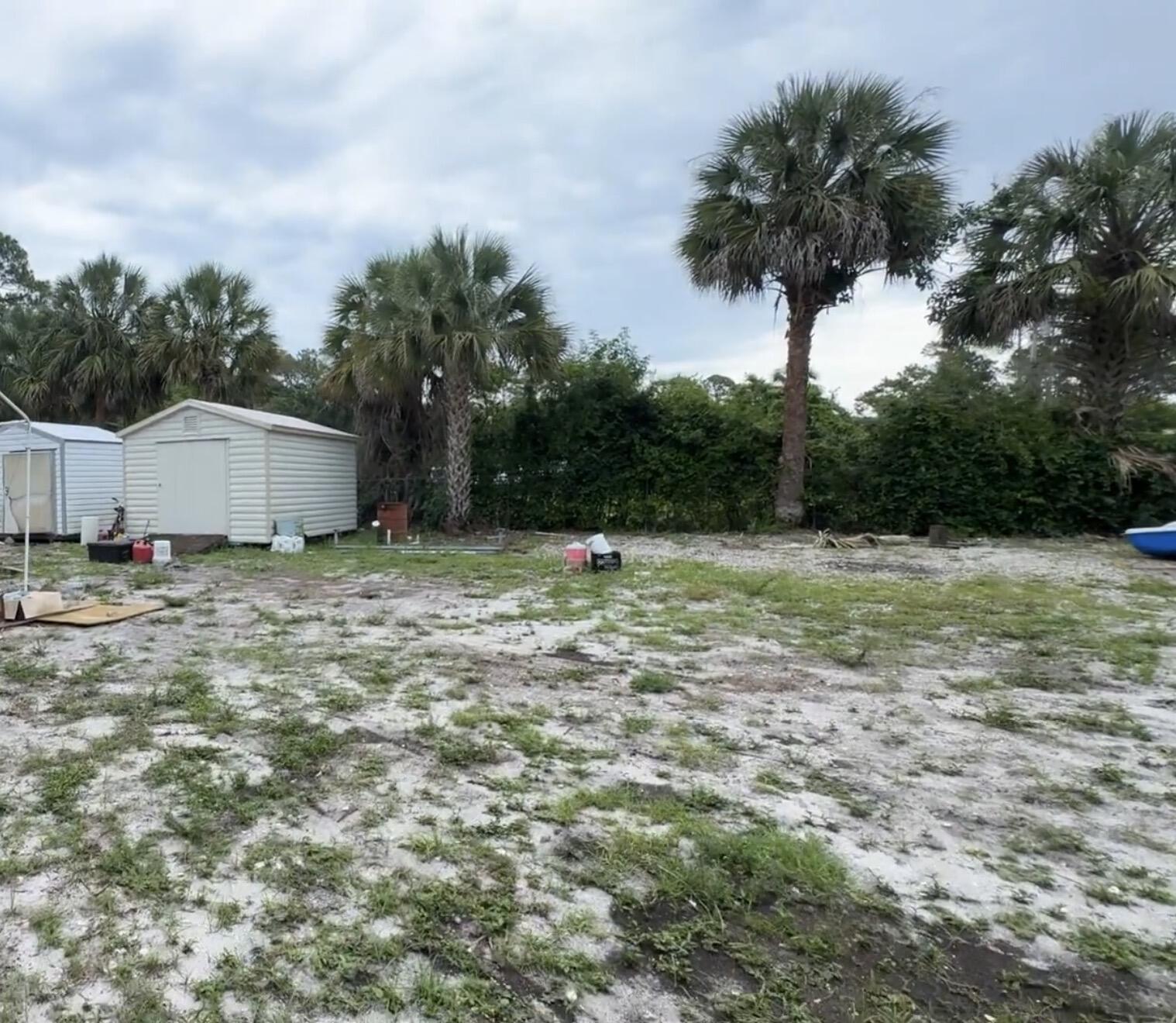 Foto de propiedad en 718 Fergusson Lane, West Palm Beach, FL 33415 West Palm Beach con MLS# 