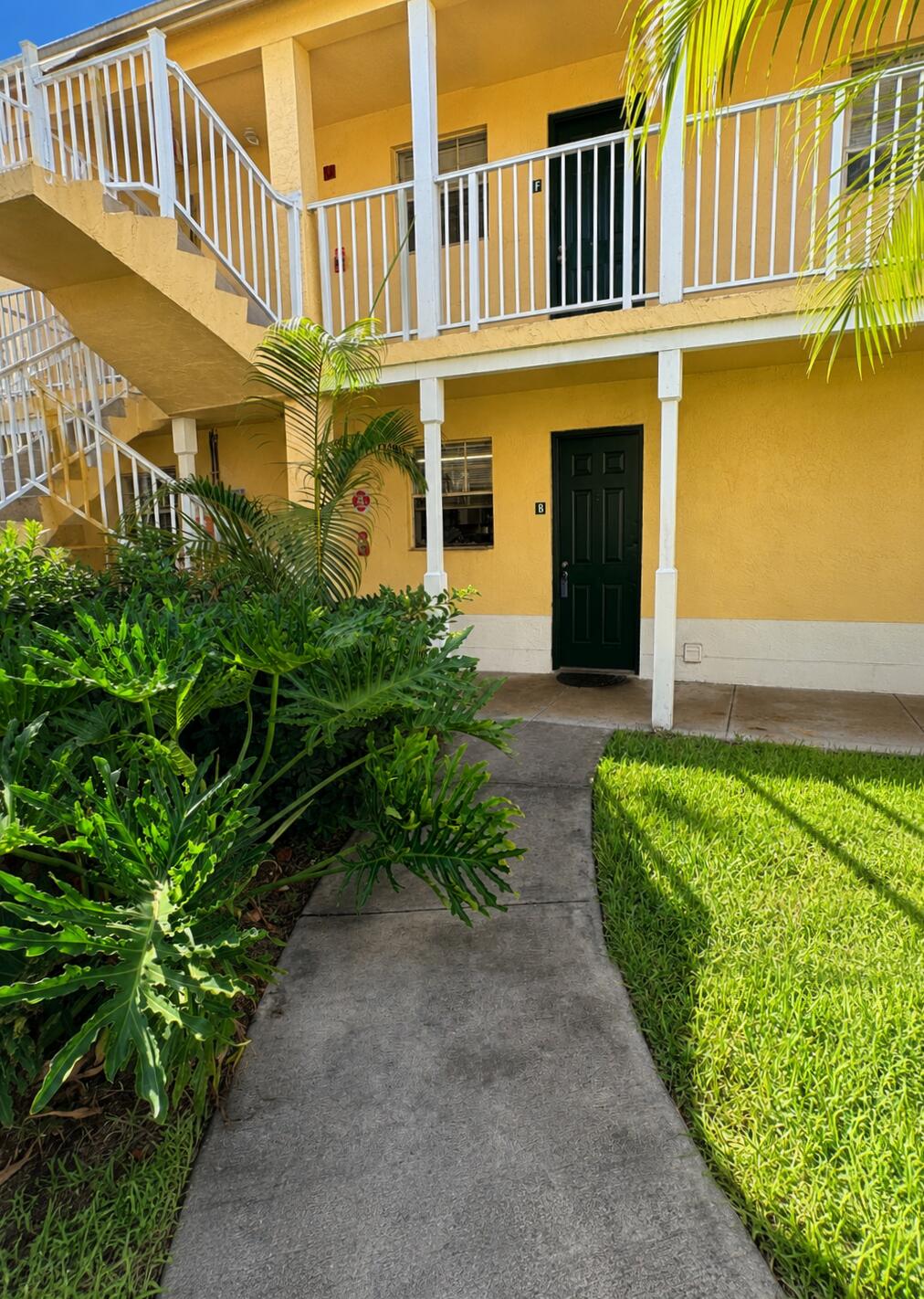 Foto de propiedad en 6323 La Costa Drive B, Boca Raton, FL 33433 Boca Raton con MLS# 