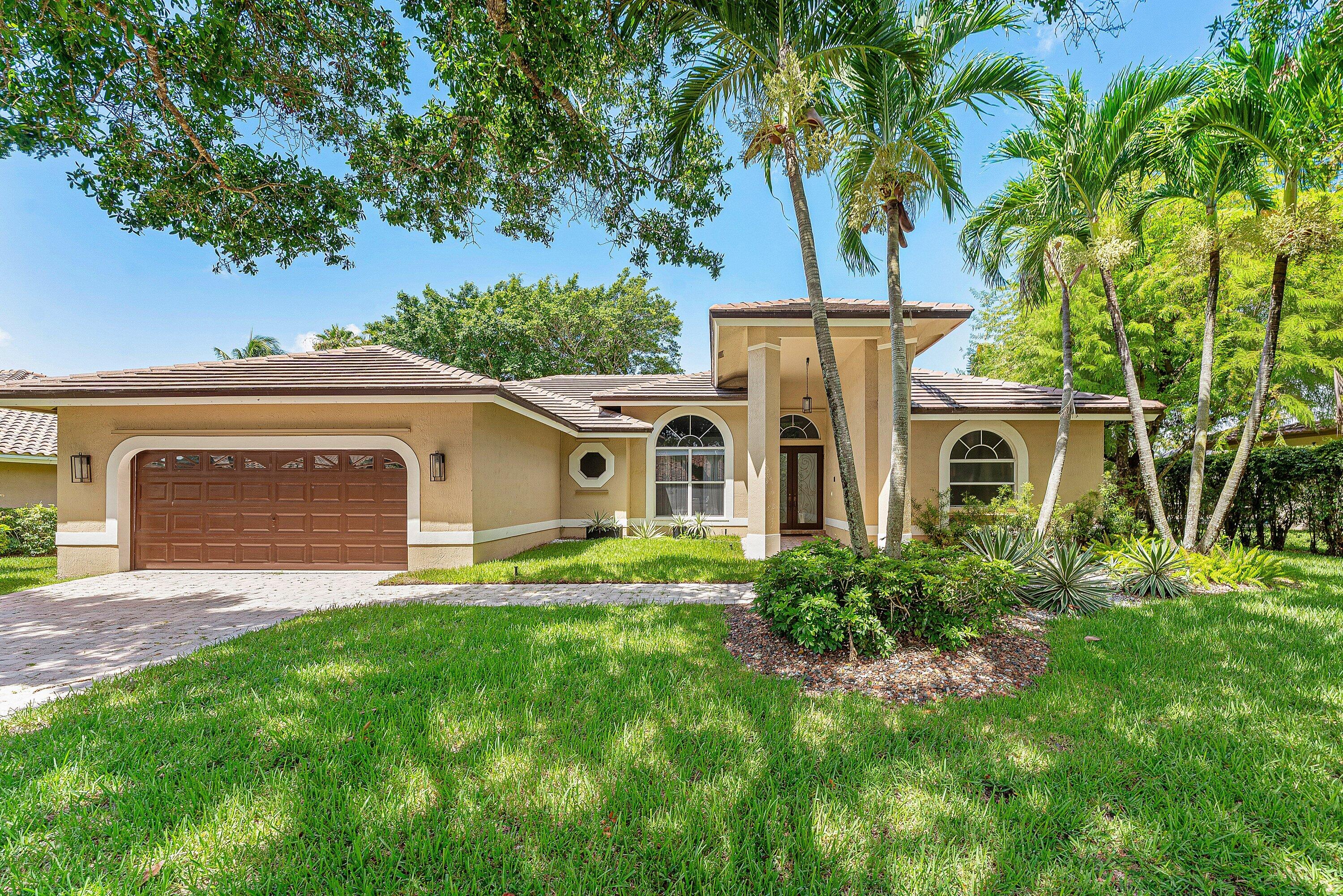 Foto de propiedad en 7235 NW 63rd Terrace, Parkland, FL 33067 Parkland con MLS# 
