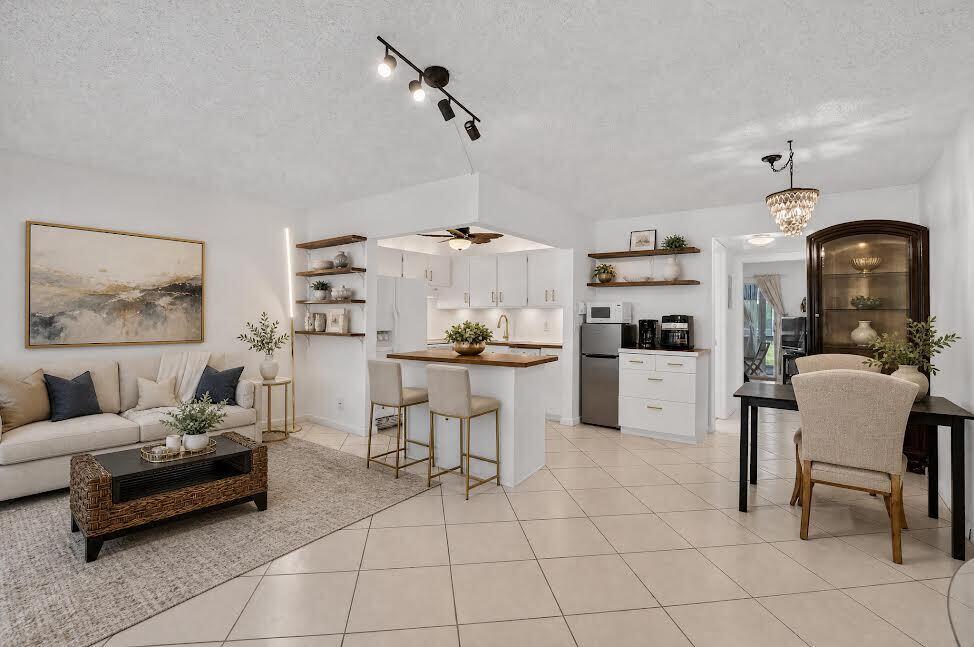 Foto de propiedad en 290 OAKRIDGE Q 290, Deerfield Beach, FL 33442 Deerfield Beach con MLS# 
