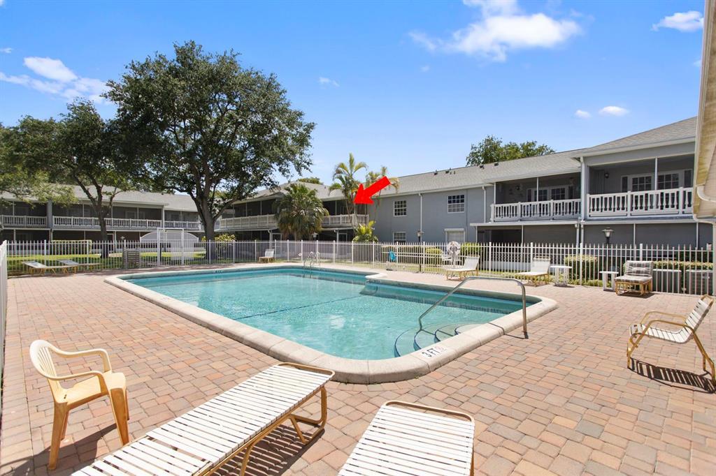 Foto de propiedad en 7556 STIRLING Road 223, Davie, FL 33024 Davie con MLS# 