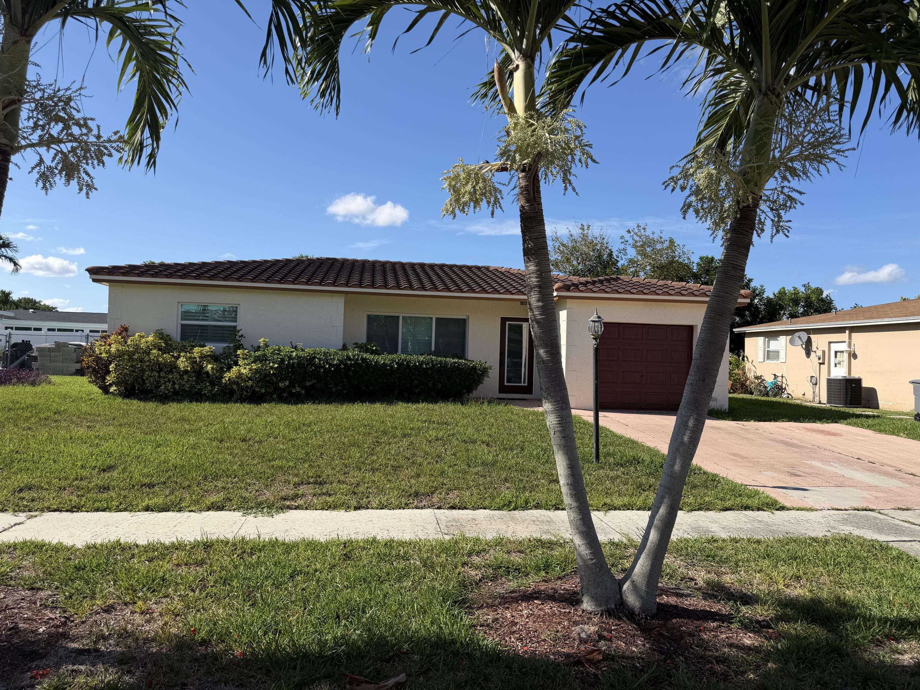 En Renta 4733 BISON Street, Boca Raton, FL 33428, Boca Raton, FL 33428