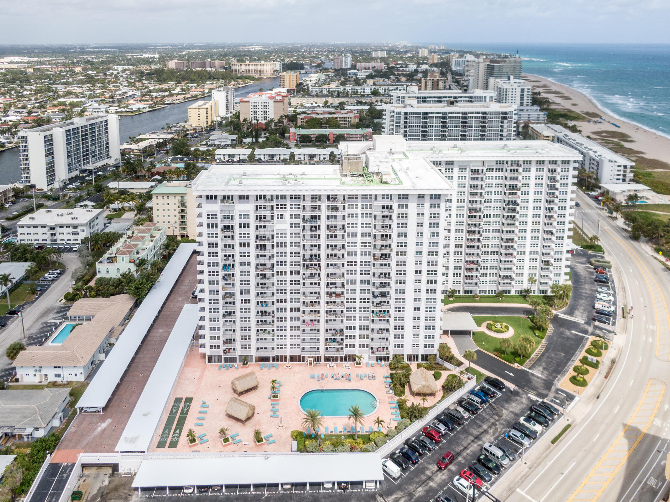 Foto de propiedad en 405 N Ocean Boulevard 1717, Pompano Beach, FL 33062 Pompano Beach con MLS# 