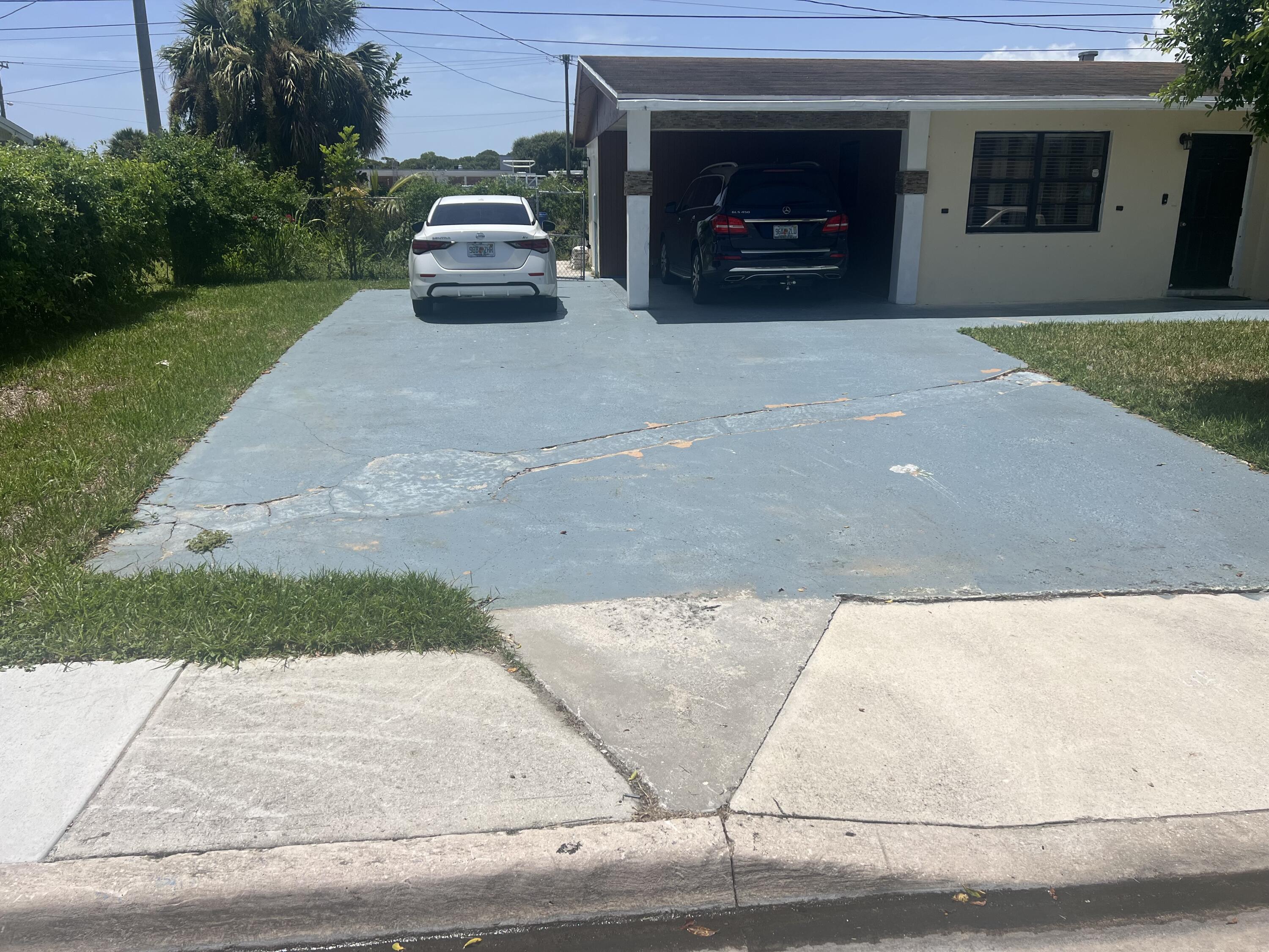 Foto de propiedad en 1131 W 1st Street, Riviera Beach, FL 33404 Riviera Beach con MLS# 