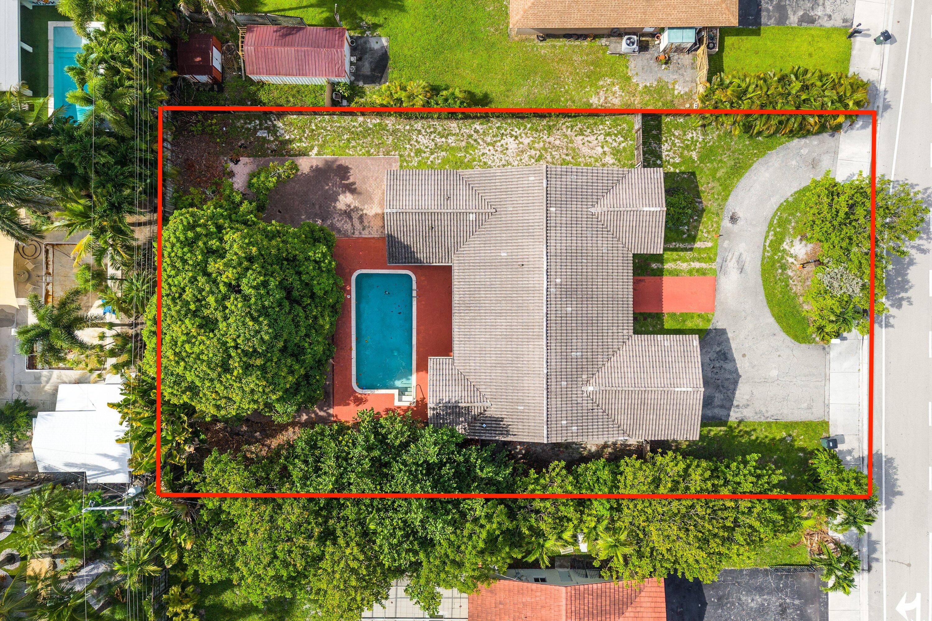 Foto de propiedad en 1200 NW 4TH Avenue, Boca Raton, FL 33432 Boca Raton con MLS# 