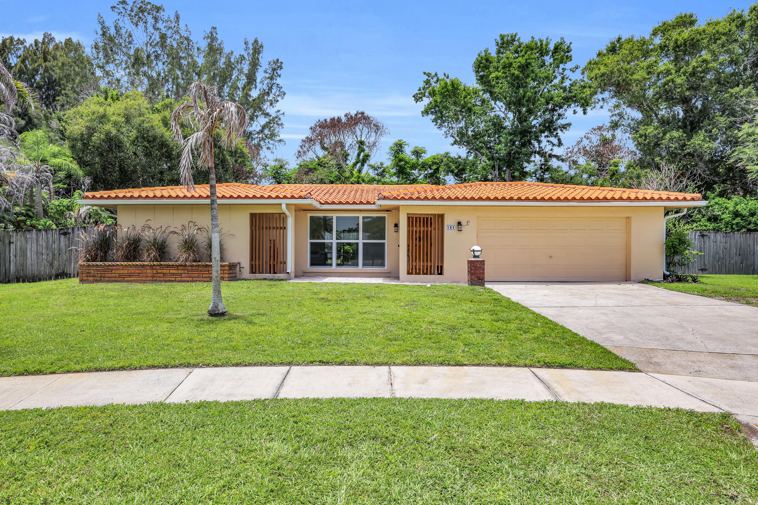 Vendido 191 SW Ivanhoe Court, Port St. Lucie, FL 34983, Port St. Lucie, FL 34983